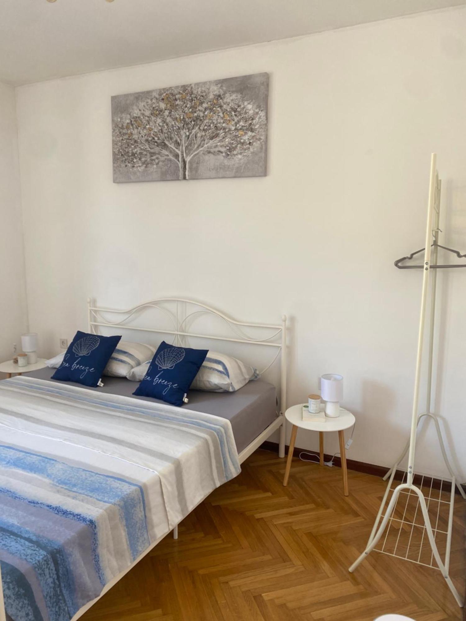 Apartment Niko - Self Check - In Split Bagian luar foto